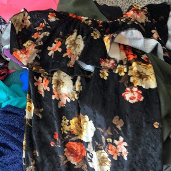 2 beautiful 🦄🦄 cici dress xs - Picture 6 of 6